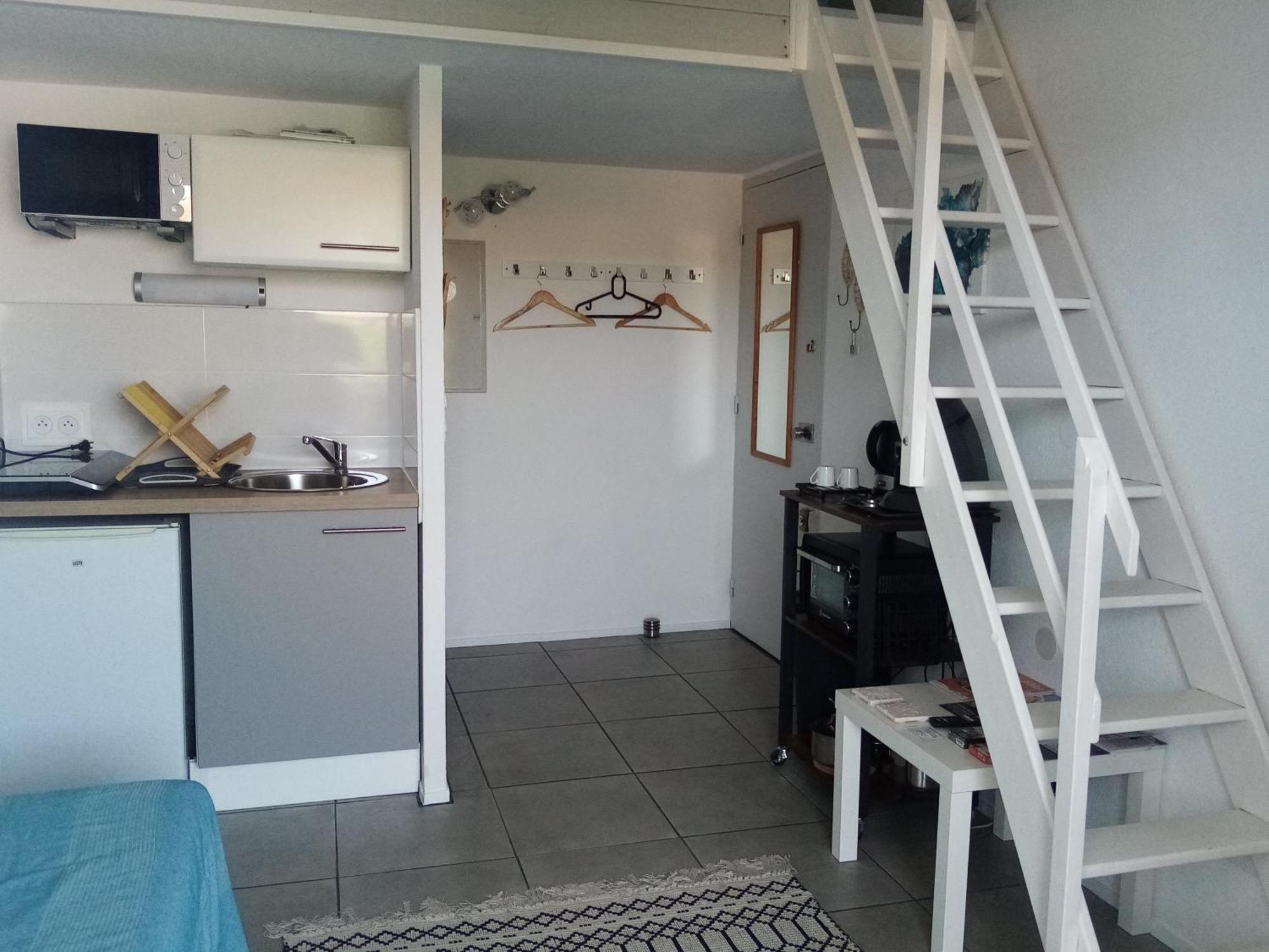 Apartment Stylish Close To In With Pool *